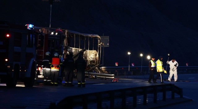 Bulgaristan’da trafik kazasında 46 kişi yanarak öldü görseli
