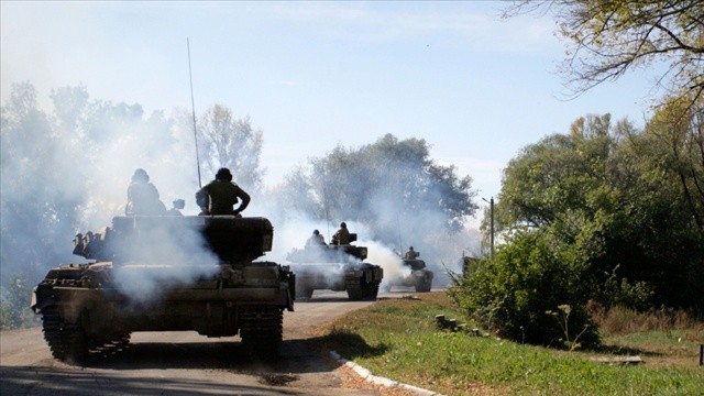 Donbas'ta patlama oldu, 2 Ukrayna askeri öldü görseli