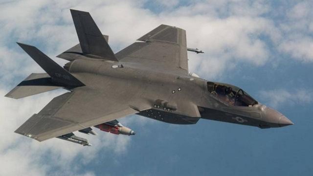 İngiltere'ye ait F-35 jeti Akdeniz'e düştü görseli