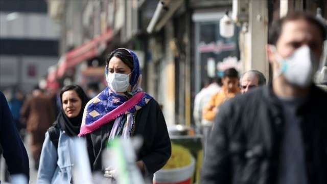 İran'da son 24 saatte Kovid-19 nedeniyle 112 kişi hayatını kaybetti görseli