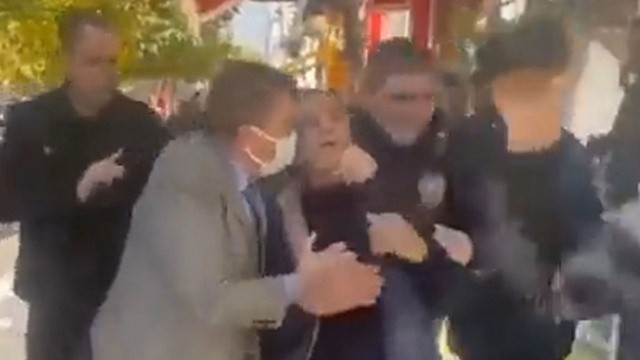 İYİ Partili Lütfü Türkkan, şehit yakınına küfür etti görseli