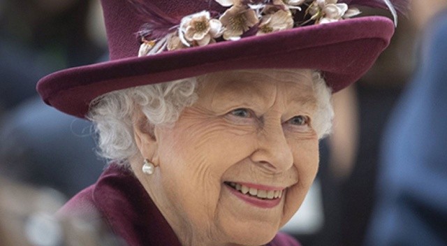 Kraliçe II. Elizabeth, anma törenine katılmayacak görseli