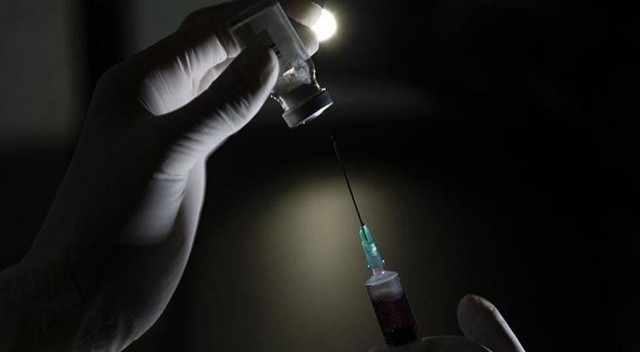 Oxford İngilizce Sözlüğü yılın kelimesinin 'vax' (aşı) olduğunu duyurdu! görseli