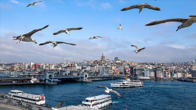 Pastırma sıcaklarında 'hasta olmayın' uyarısı görseli