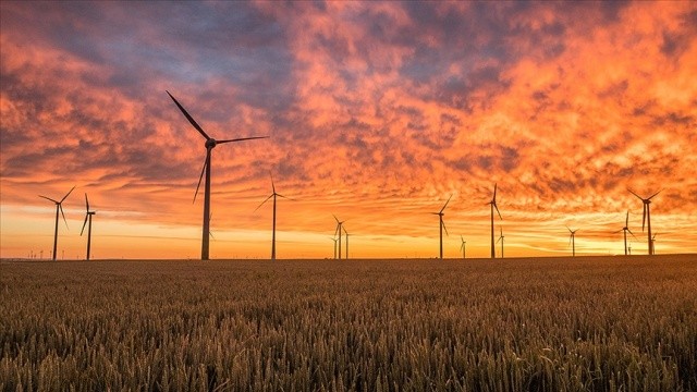 Sıfır emisyonlu enerji sistemine geçiş, küresel ekonomiye 25 yılda 26 trilyon dolar kazandıracak görseli