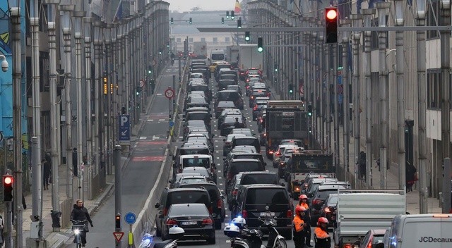 Uber sürücülerinden Brüksel'de protesto görseli