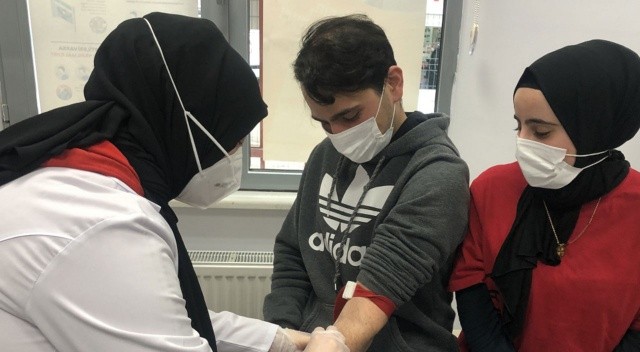 Çiftler, ücretsiz SMA tarama testine başladı görseli
