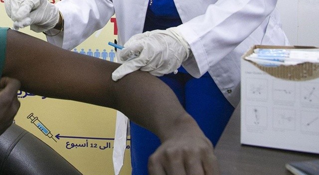 Doğu Afrika'da 40 milyon doz Kovid-19 aşısı çöpe gitme riskiyle karşı karşıya görseli