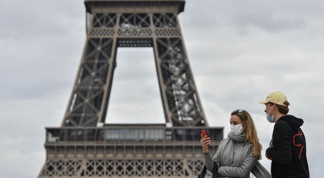 Fransa’da günlük vaka sayısı 60 bine yaklaştı görseli