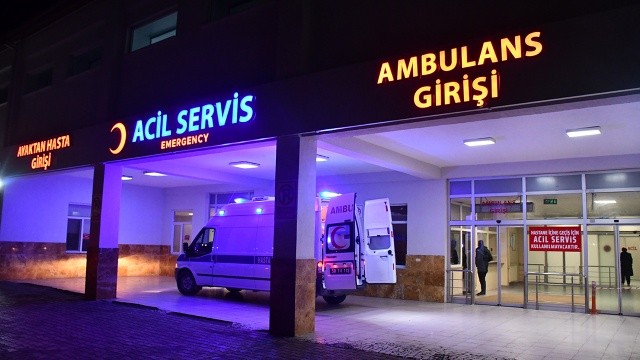 Araçtan düşen tüp 10 kişiyi hastanelik etti görseli