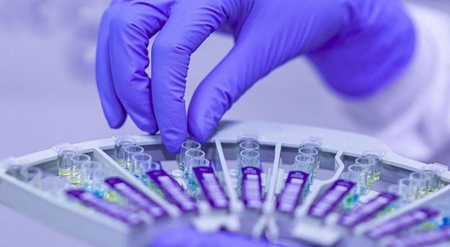 İsviçre 'Ronapreve' ilacının Covid-19 tedavisinde kullanımını onayladı görseli