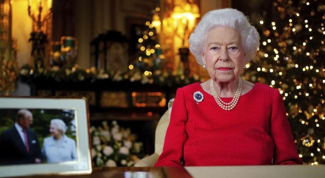 Kraliçe Elizabeth eşi Prens Philip'i andı görseli