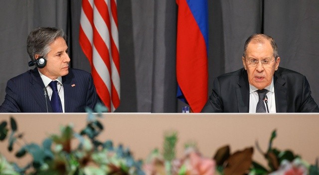 Lavrov ve Blinken Stockholm'de bir araya geldi görseli