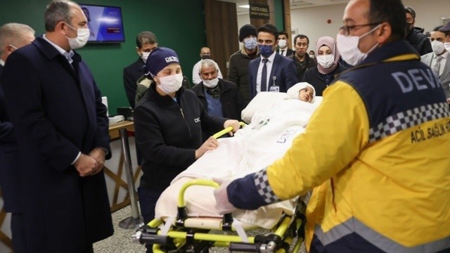 Pitbulların saldırısına uğrayan minik Asiye'nin doku nakli tamamlandı görseli