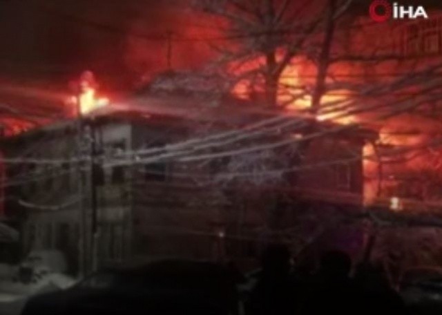 Rusya'da pandemi hastanesinde yangın: 2 ölü görseli
