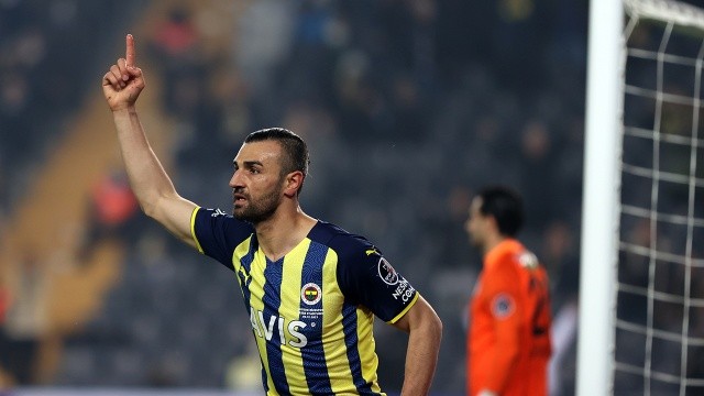Serdar Dursun, Fenerbahçe'ye farkı getirdi görseli
