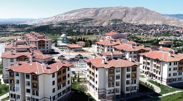 TOKİ yüzlerce arsayı uygun fiyatla satışa çıkarıyor görseli