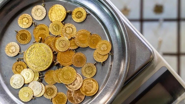 10 Ocak altın fiyatları! Gram, çeyrek altın ne kadar oldu? görseli
