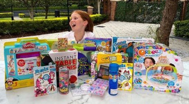 Aylık geliri 21 milyon dolar! Pixie Curtis 15 yaşında emekli olacak görseli
