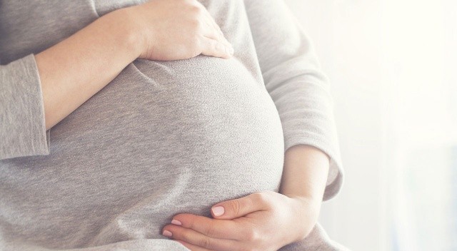 Covid-19'a yakalanan hamilelerde riskli doğum ihtimali artıyor görseli