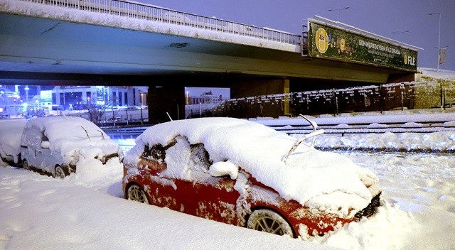 İstanbul'da yoğun kar yağışı dünya basınında manşet görseli