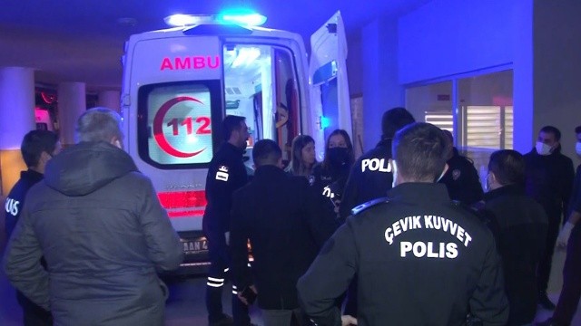 Polis okulunda kaza kurşunu: Biri kadın üç memur vuruldu görseli