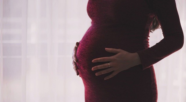 Sandığınızdan daha tehlikeli: Hamilelikte grip bebek ölümlerine neden olabilir görseli