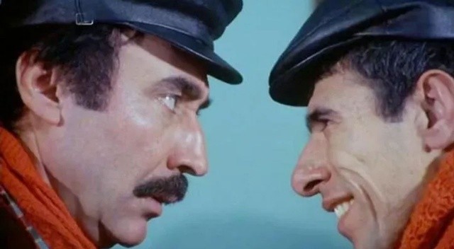 Şener Şen ve İlyas Salman barıştı: 46 yıllık dostum gelmiş görseli
