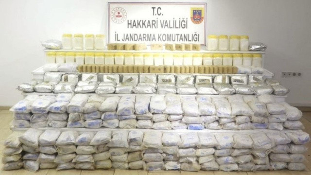 Bakan Soylu: Hakkari'de 250 kg uyuşturucu ele geçirildi görseli