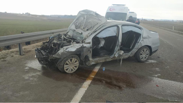 Başkent'te trafik kazası: 1 ölü, 2 yaralı görseli