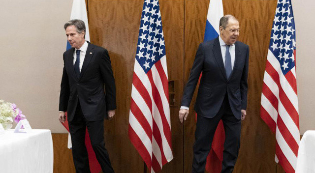 Blinken, Lavrov görüşmesi iptal! Putin'in iki bölgeyi tanıma kararını gerekçe gösterdi görseli