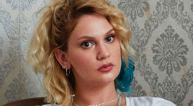 Farah Zeynep Abdullah, Bergen filminin afişini paylaştı: Görenler şaştı kaldı görseli