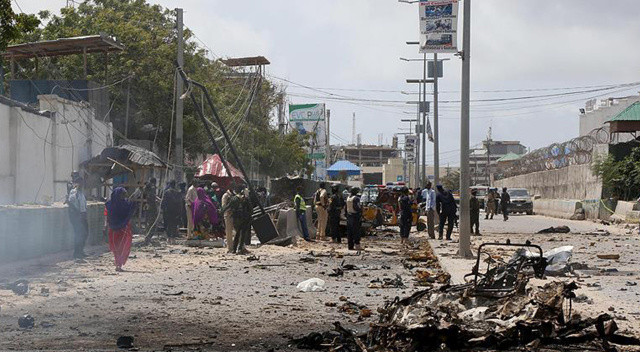 Mogadişu'da bombalı saldırı görseli