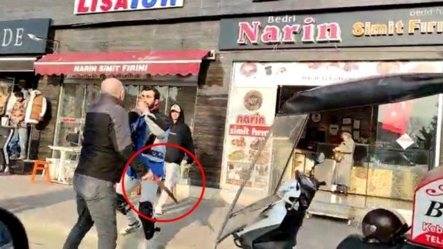 Taksici testereyle motorsiklet sürücüsüne saldırdı görseli