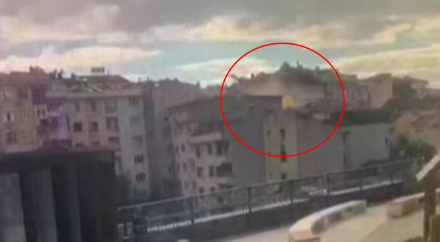 Üsküdar'da binada yaşanan patlama anı güvenlik kamerasına yansıdı görseli