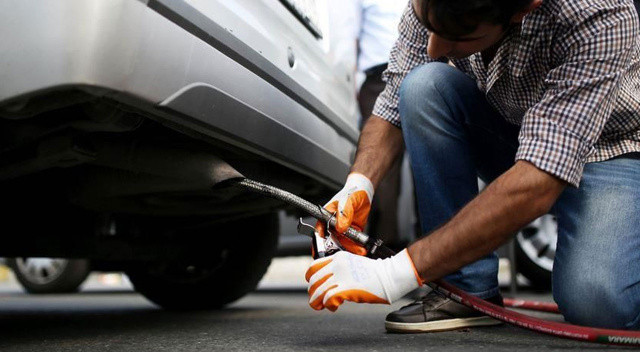 Aracında egzoz muayenesi yaptırmayanlar dikkat: 2 bin 815 lira cezası var görseli