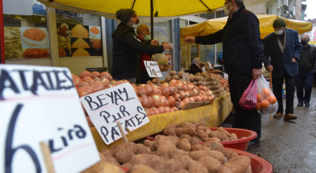 Fiyatlar düştü, pazarda hareketlilik başladı görseli