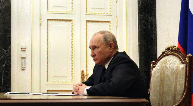 Putin, Almanya Başbakanı Scholz ile görüştü: Kiev müzakere sürecini geciktirmeye çalışıyor görseli