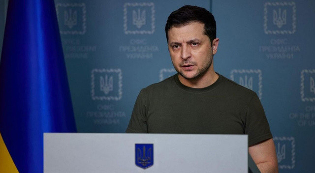 Zelenskiy'den Batılı ülkelere çağrı: Rus petrolü almayın görseli