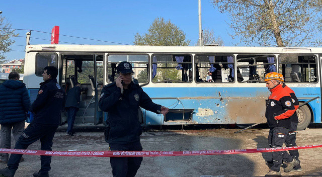 Bursa'da infaz koruma memurlarını taşıyan otobüste patlama görseli