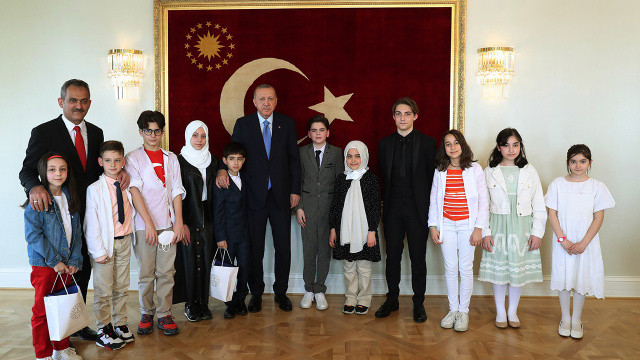 Cumhurbaşkanı Erdoğan, Milli Eğitim Bakanı Özer'i kabul etti görseli