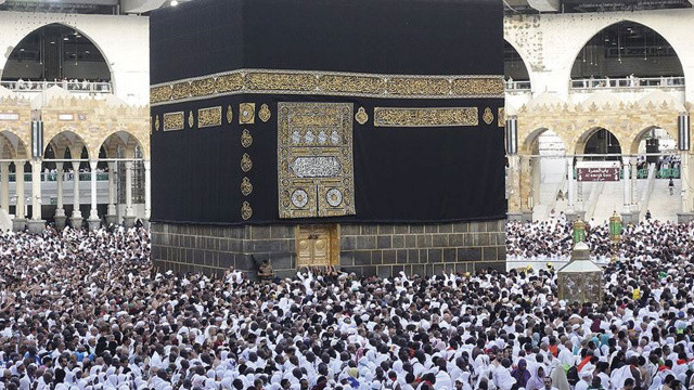 Diyanet açıkladı: Hac ve Umre tarihleri belli oldu görseli