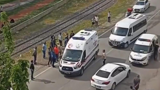 Eski koca dehşet saçtı! Parkın ortasında defalarca bıçakladı görseli