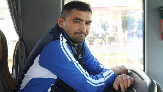 Kasımpaşa tribün liderine düzenlenen saldırı görüntüleri ortaya çıktı! Çapraz ateşe almışlar görseli
