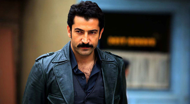 Kenan İmirzalıoğlu’na kadın sürücüler esti gürledi: Sizin için mi bu rezalet? görseli