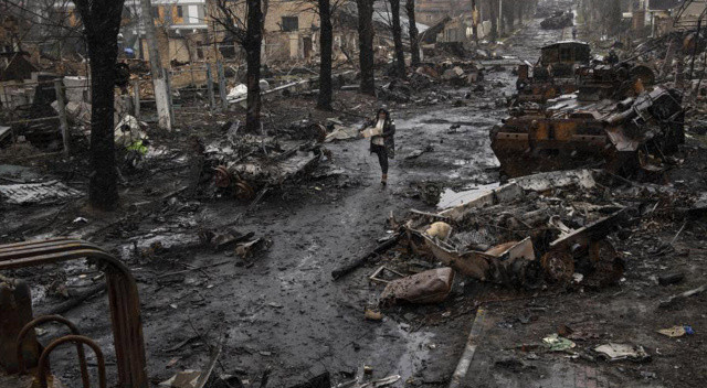 Kiev'de panik! Rusya Savunma Bakanlığı açıkladı: Kiev'deki saldırılarımız artacak görseli