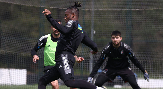 Michy Batshuai'ye Premier League'den beş kulüp birden talip oldu görseli