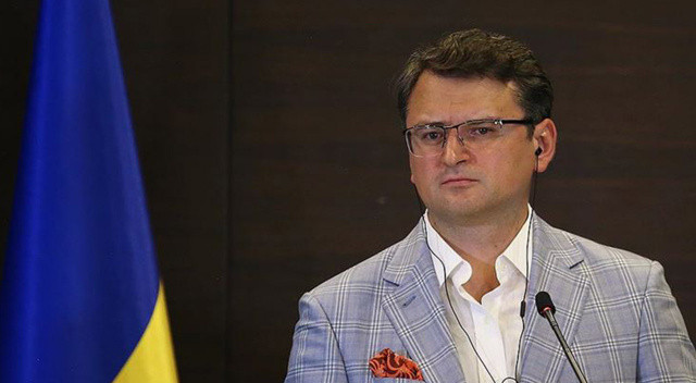 Ukrayna Dışişleri Bakanı Kuleba: Türkiye iki liderin görüşmesine yardımcı olursa minnettar oluruz görseli