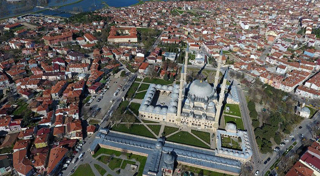 Yılbaşından bu yana 500 bin Bulgar ve Yunan turist Edirne'ye geldi görseli