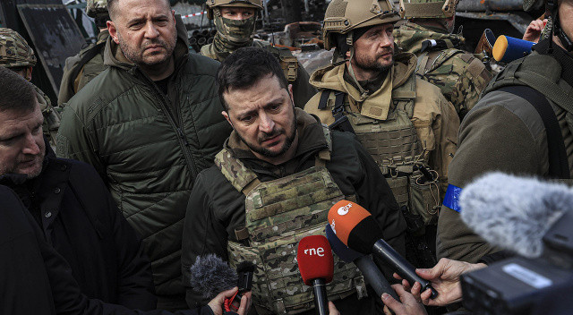 Zelenskiy katliamın yaşandığı Buça'da: Bu bir soykırım görseli